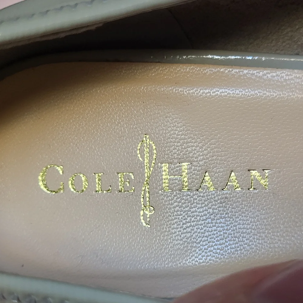Vintage Cole Haan Womens Air Tali Ot Taupe Wedges with Subtle Elegance - Size 7B